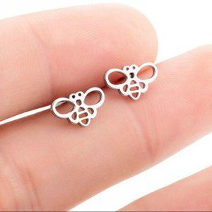 New 925 Sterling Silver Bee Studs